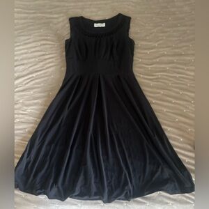 Black Sleeveless Midi Dress